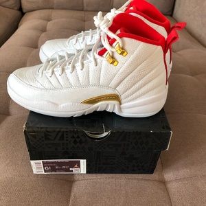 Nike Air Jordan 12 FIBA GS size 6.5Y